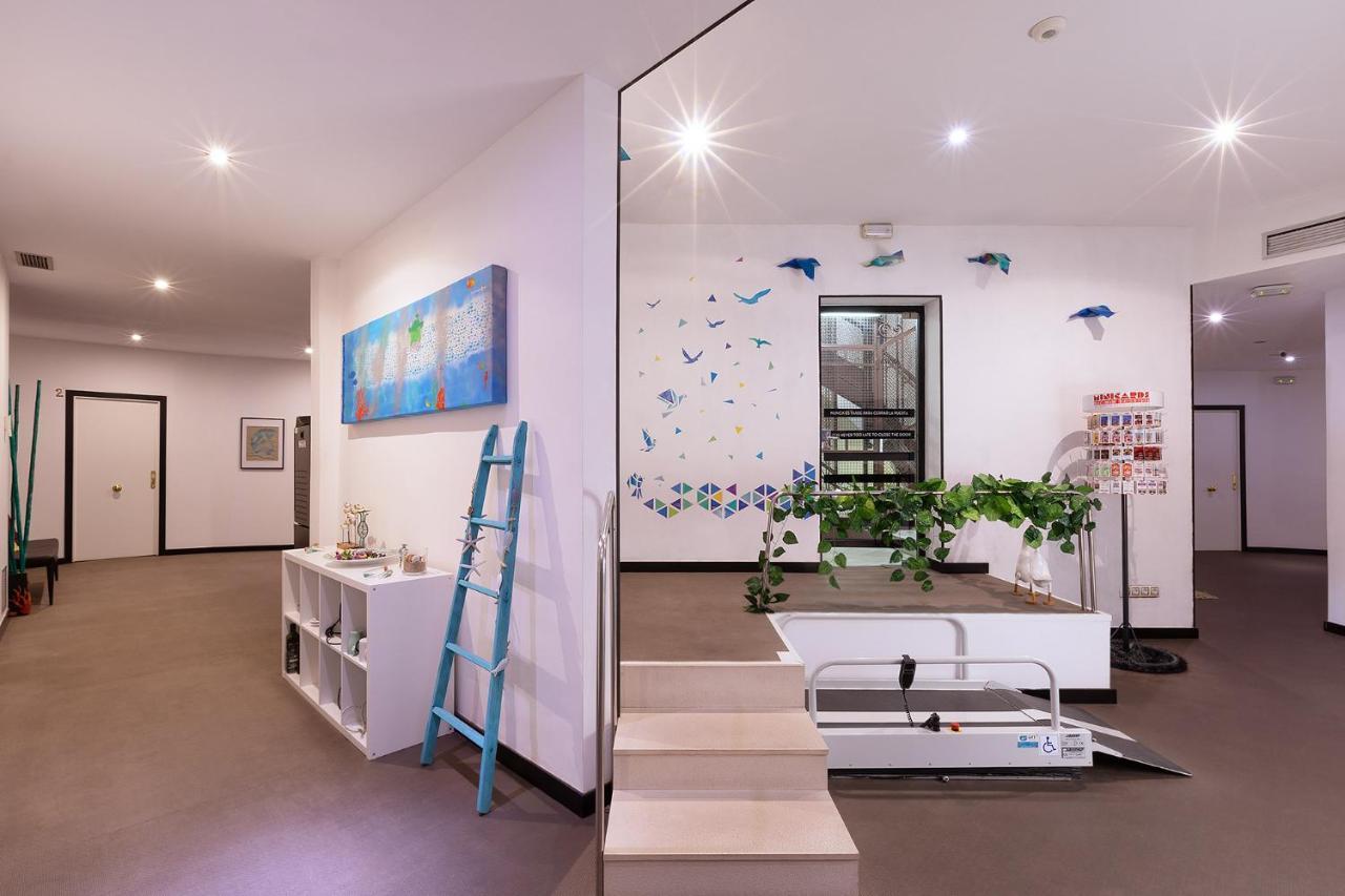 Amra Barcelona Caspe Hotel Екстериор снимка